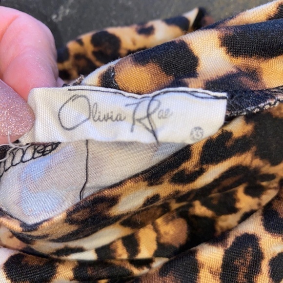 Olivia Rae ladies XS animal print top excellent condition - Picture 3 of 3